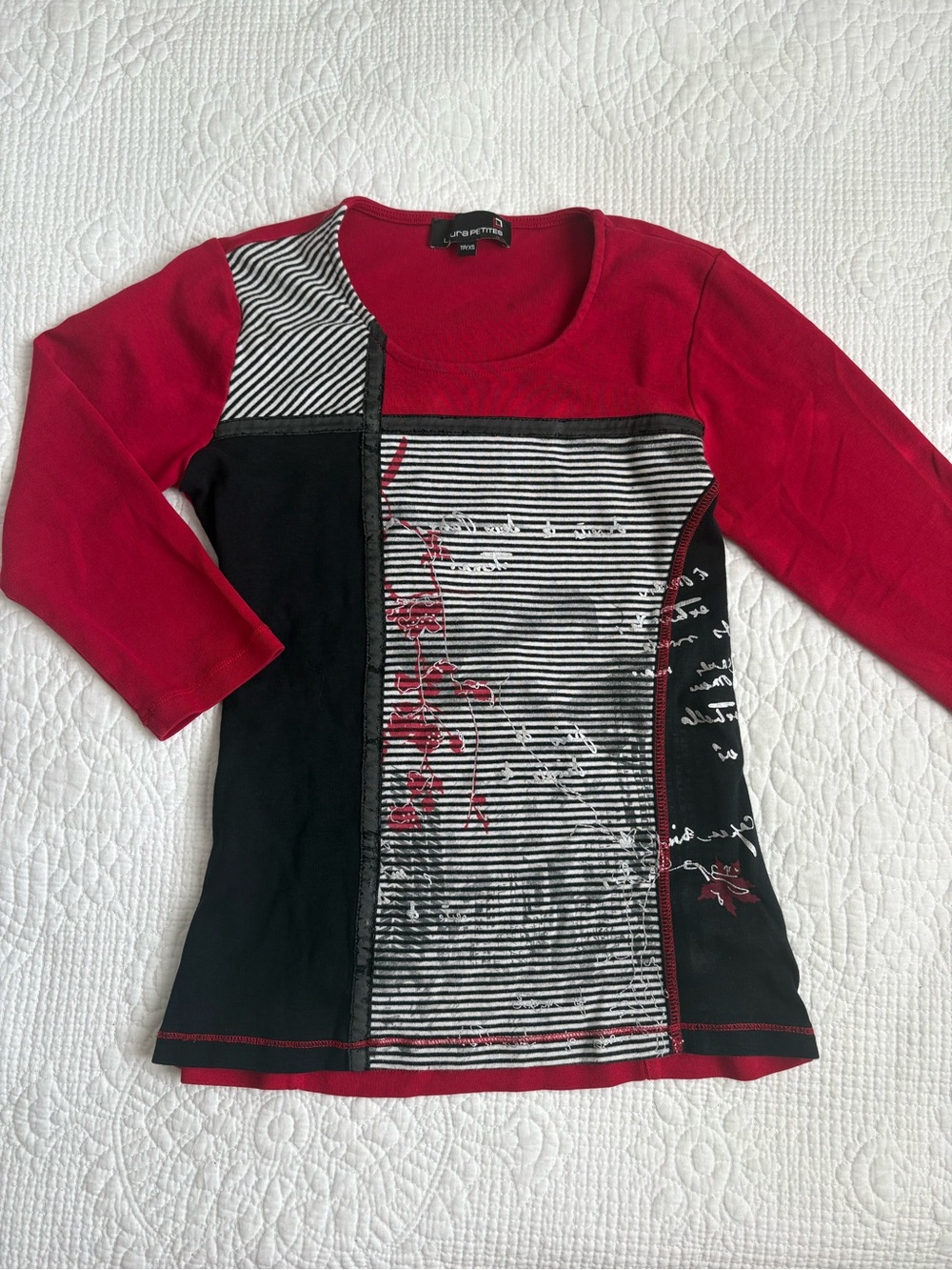 Vintage 2000s Red and Black Patchwork Quater Length Sleeve Top